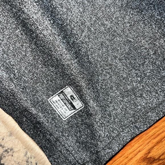 Gray workout T-Shitt - Picture 3 of 4